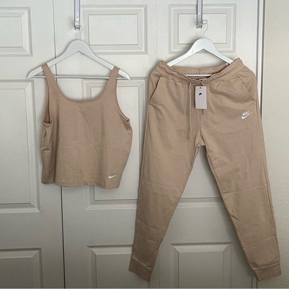 Nike Women's Tan Pants & Jumpsuit Set
